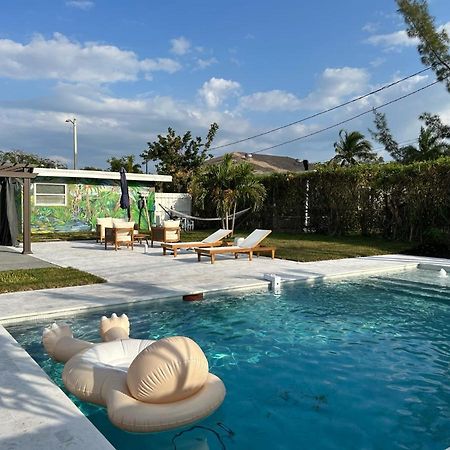 Jungle Cottage With Luxury Pool, Hot Tub And More! เลกเวิร์ท ภายนอก รูปภาพ